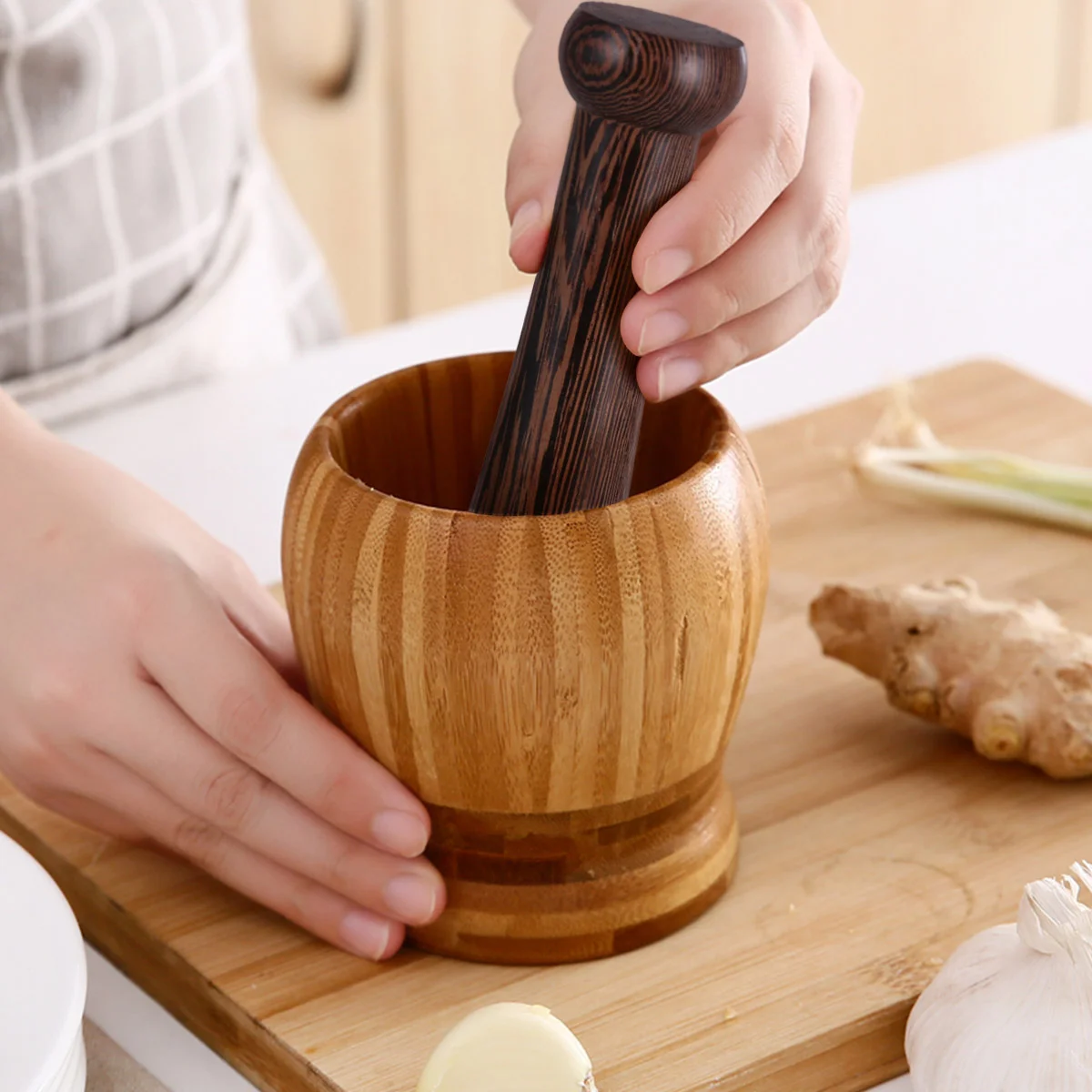 Solid Wood Garlic Muddler Pestle Spice Masher Wooden Mashed Garlic Masher Kitchen Tool for Home Restaurant