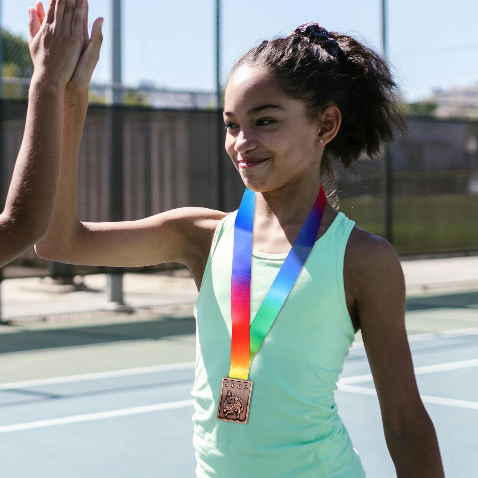 Médailles de Judo en métal argenté, récompenses sportives pour compétition d'arts martiaux, prix de Champion pour enfants étudiants, trophée en alliage de Zinc
