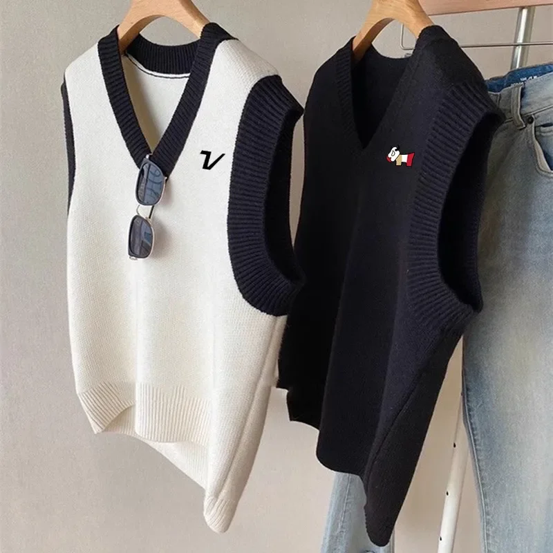Couple Style Golf Knit Fashion V-neck Casual Vest Autumn Golf Wear Men 2024 High Quality Golf Vest Women Windproof Sweater