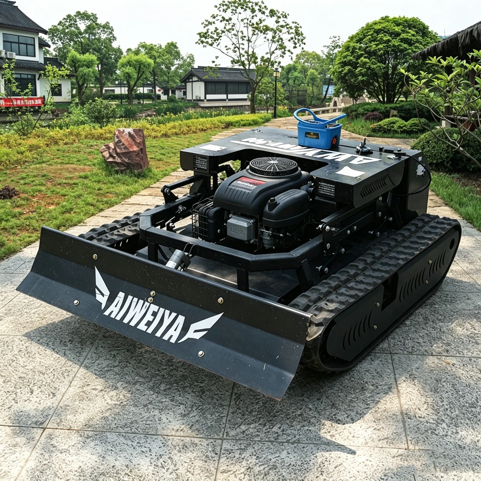 

Customized remote-controlled tracked lawn mower, all terrain tracked lawn mower suitable for zero steering lawn mowers on farms