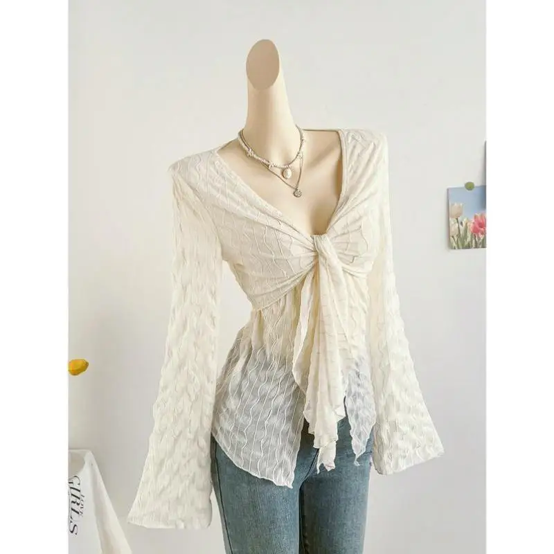 

Мужская рубашка с поясом, расклешенными рукавами и текстурированной тканью из искусственной кожи, с коротким рукавом, воротником, внутренняя одежда для мужчин среднего возраста и...