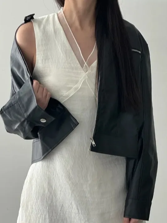 Chic V-Ne Lace Trim… - image