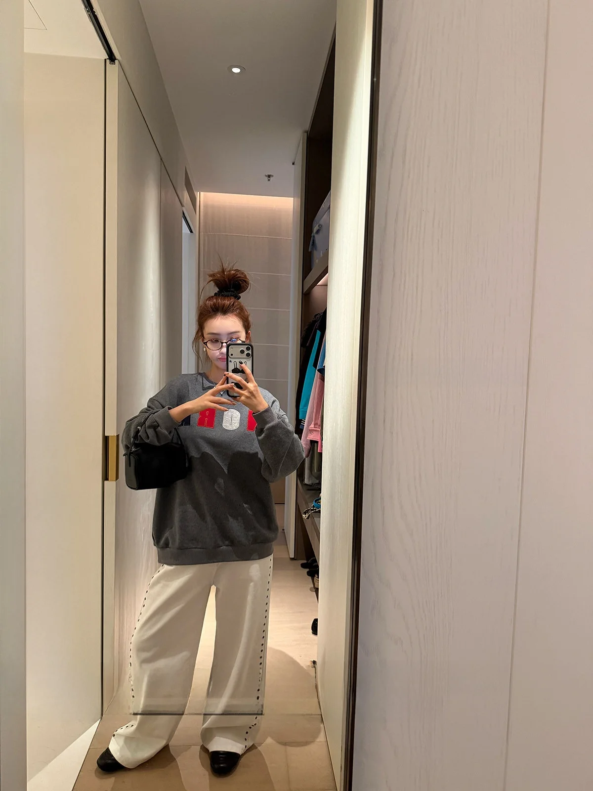 

Retro Grey Embroidered Loose Women's Sweatshirt Xiangcai No Spice Casual Spring Top Breathable Cotton Long Sleeve round Neck