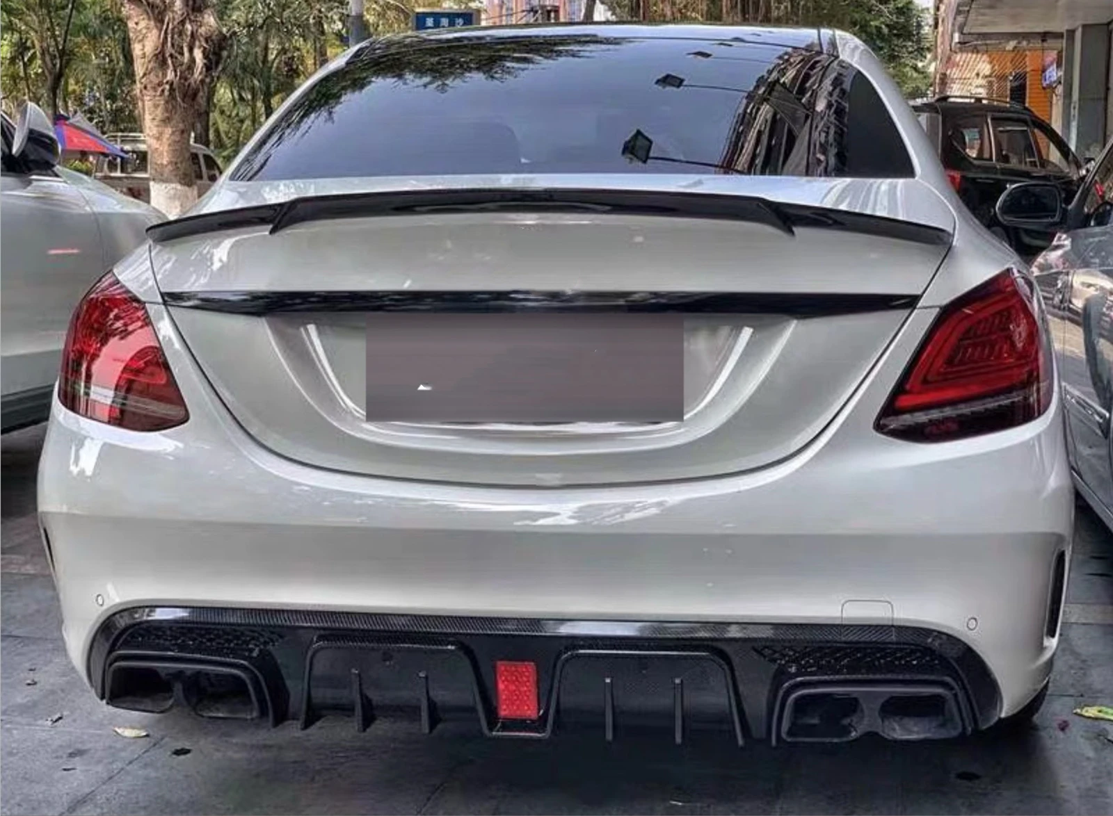 For Mercedes Benz W205 C63 AMG 2015-2021 4 Door Sedan Rear Bumper Diffuser Lip With Lamp Tail Spoiler Splitter Body Protector