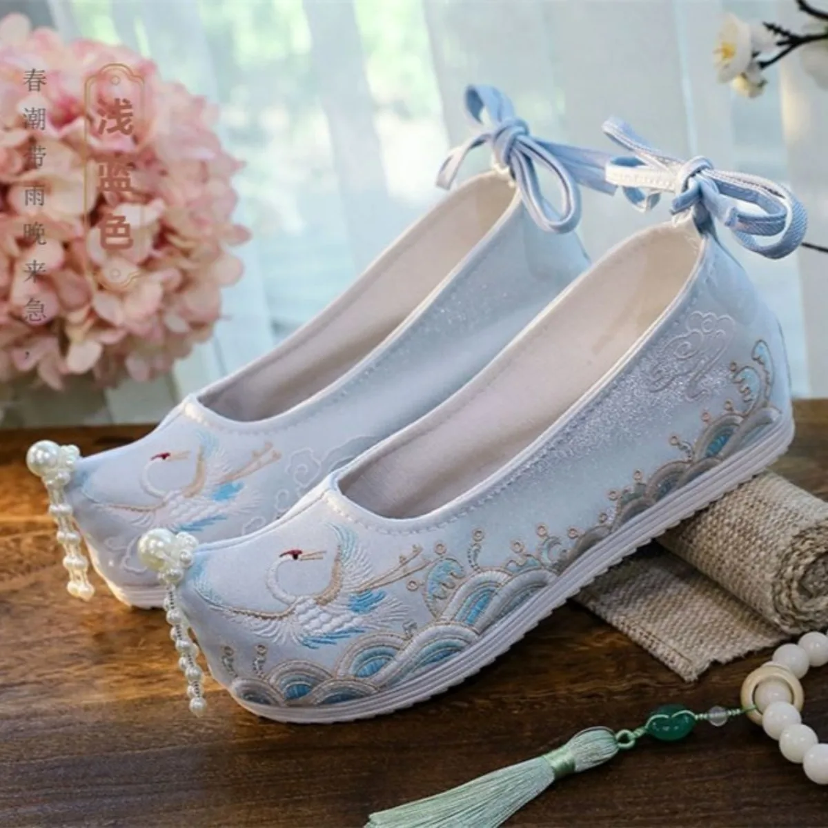 Spring Summer Original Hanfu Shoes Curled Toe Pearl Embroidered Height Increase Ancient Style Fairy Improved Shoes