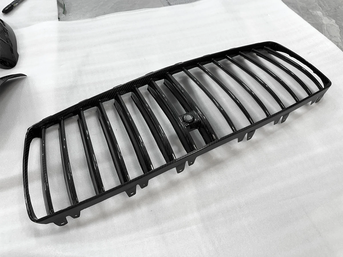 M Style Dry Carbon Fiber Body Kit Automotive Accessories Front Bumper Grille for  Bentley  Continental GT