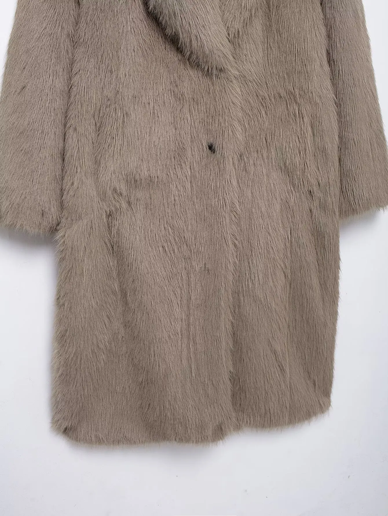 HH TRAF 2024 ผู้หญิงแขนยาวลําลองOuterwearผู้หญิงฤดูหนาวเปิดลงปกปุ่มตกแต่งWarm Long Coat Faux Fur Jacket