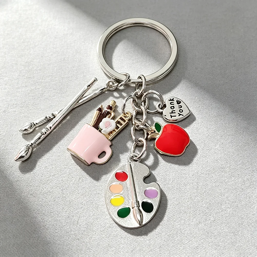 1 Stück Kunstlehrer-Schlüsselanhänger, Farbpalette, Pinsel, Apfel, Dankeschön-Herz-Anhänger, Weihnachts-, Black-Friday-, Geburtstags- und Abschlussgeschenk – Detail 4