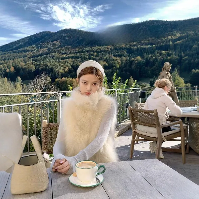 

Женская зимняя укороченная куртка-жилетка из искусственного меха: теплая, утолщенная, экологичная, комфортная, повседневная, минималистичная, универсальная