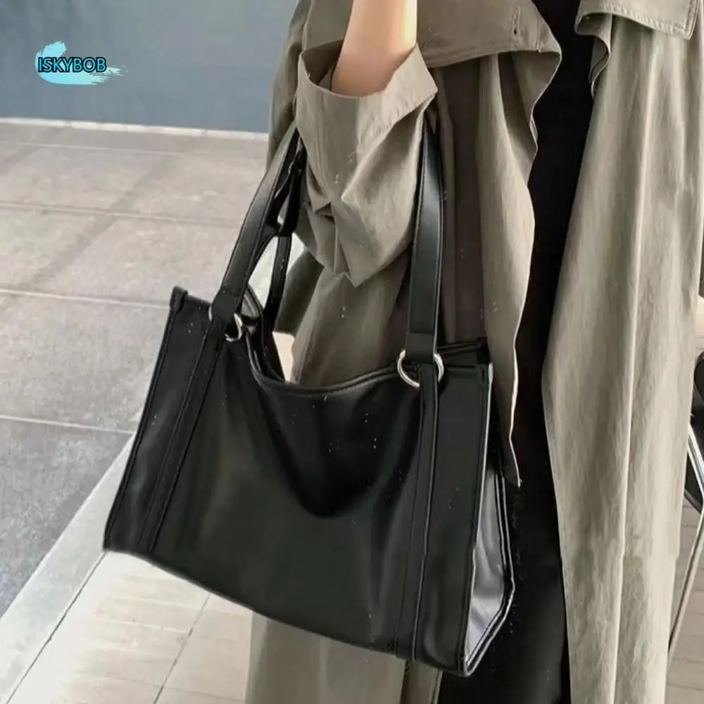 

Trendy Underarm Bag Black Tote Bag College Student Business PU Leather Shoulder Bag Black Solid Color Large Handbag Shopping
