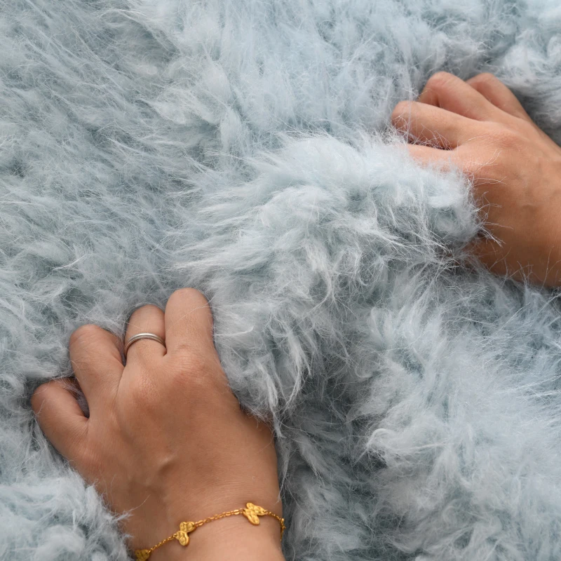 

Искусственный мех 35*160 см, утолщенный, пушистый, для шитья, кукольной одежды, костюмов-фурсюитов, меховых воротников, жилетов