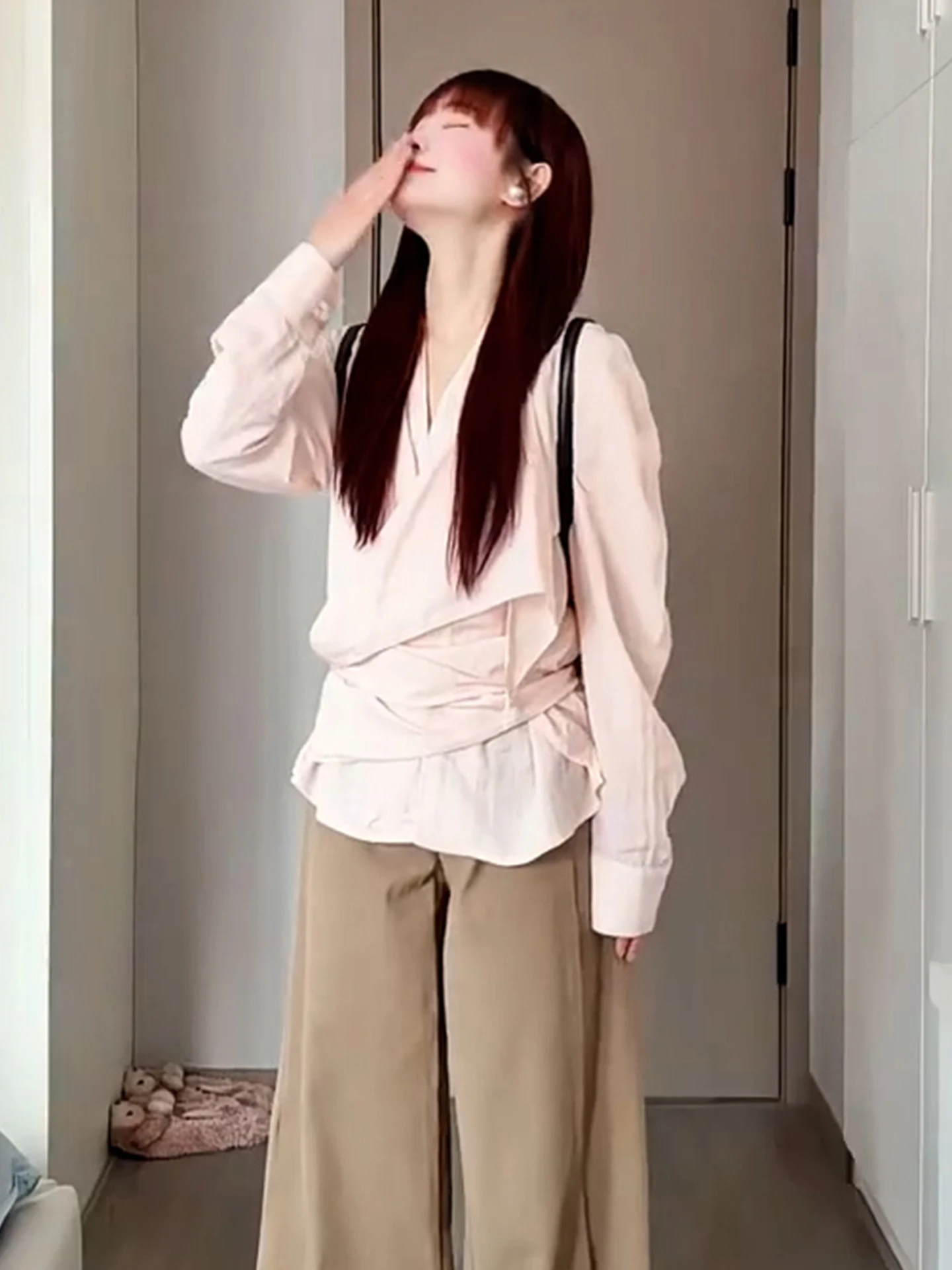 

Pink Long Sve Cross Tie Women's irt Spring 2026 New Korean Design Gentle Personali Top Sweet Sle Loose Fit V-Ne