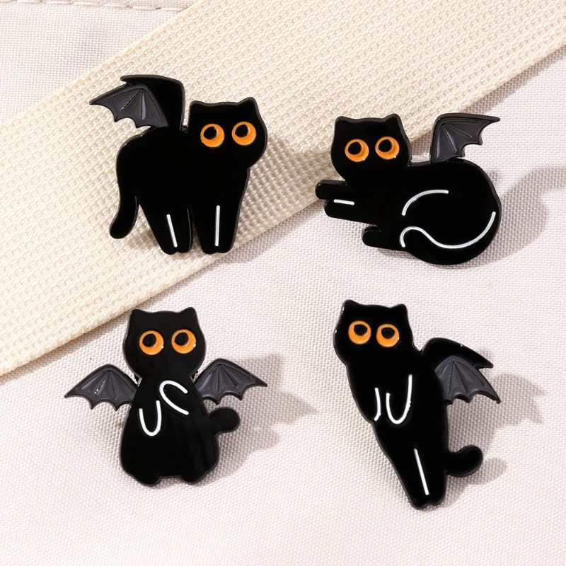 New Hot Selling Halloween Black Cat Brooch Cartoon Cute Spooky Flying Cat Shape Metal Badge Pin For DIY Clothing Bags Decoration