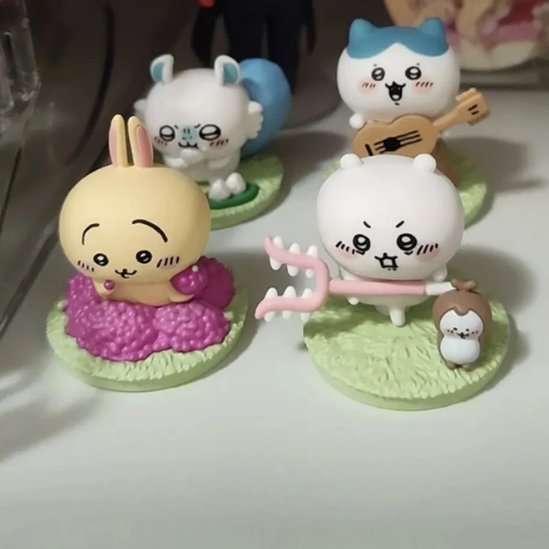 

Набор милых аниме-фигурок Чиикава: Усаги, Хачиварэ, Летающая белка — комплект из четырех настольных игрушек, милые подарки