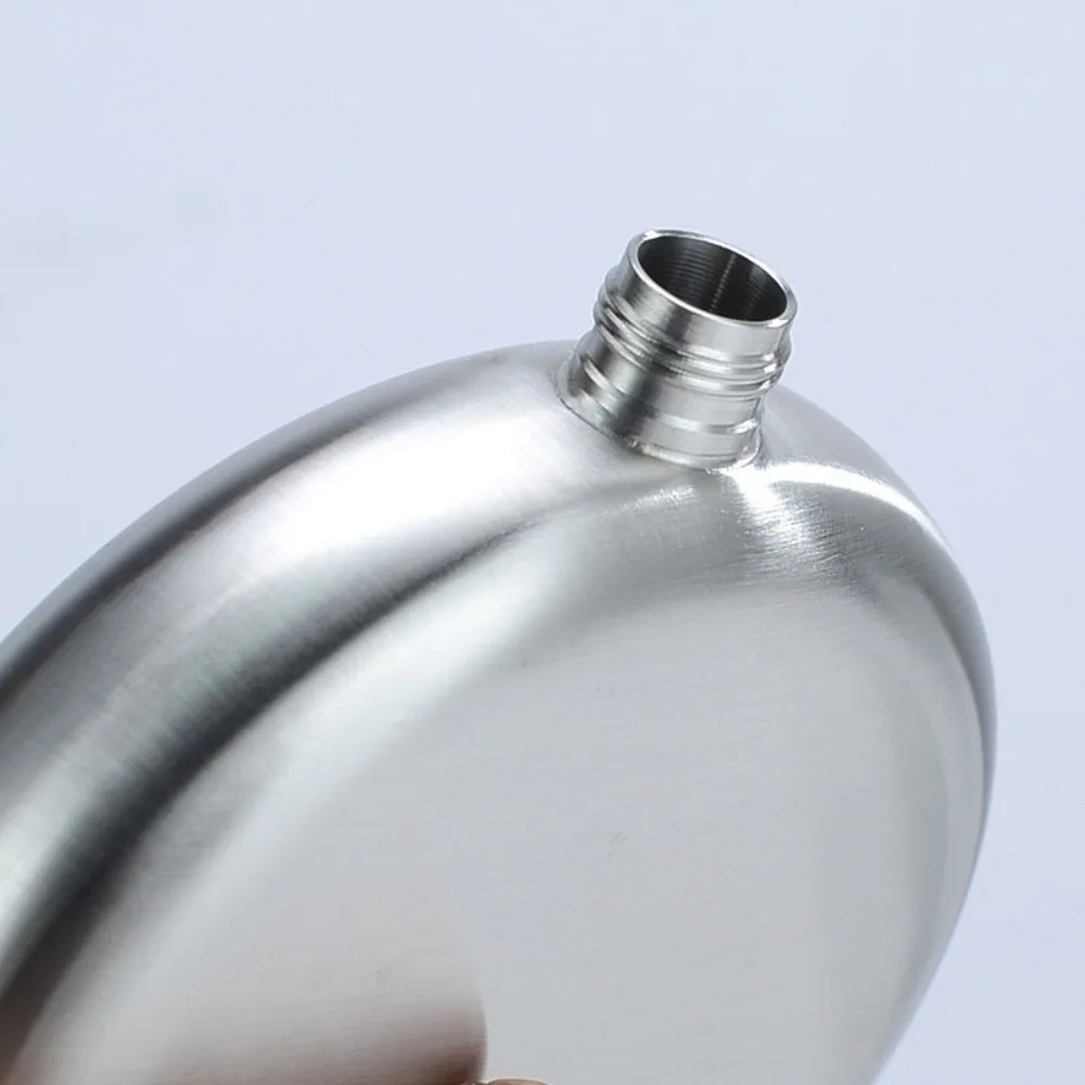 جديد مصغرة في الهواء الطلق قارورة الورك الفودكا على شكل قلب زجاجة ماء الفولاذ المقاوم للصدأ وعاء النبيذ المحمولة