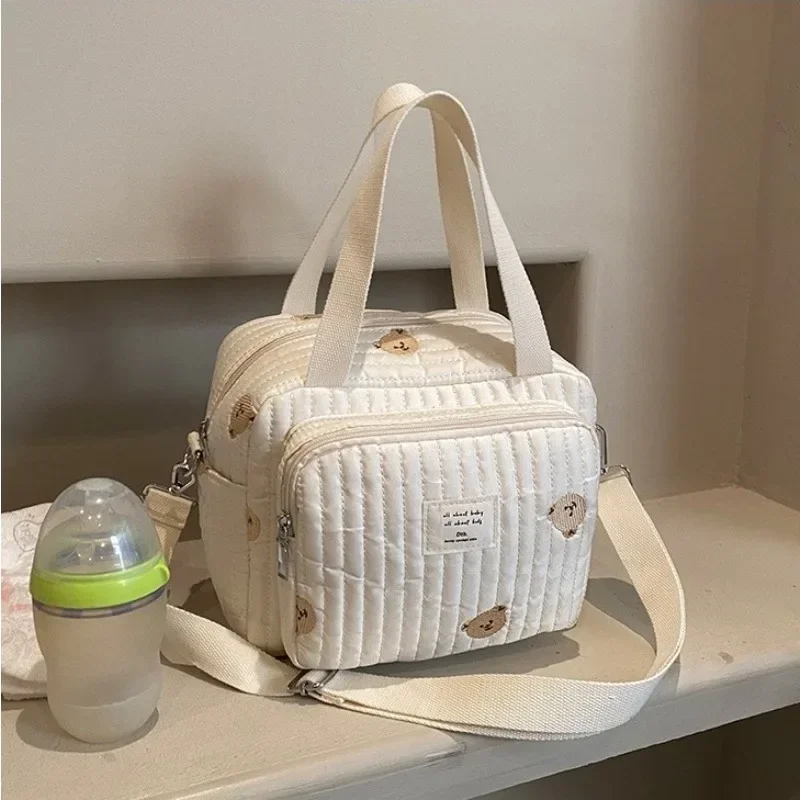 Baby Beige Cotton Fabric Zipper Diaper Handbag New Luggage Bags Handheld Portable Mommy Bag Cute Bear Flower Embroidery Pattern