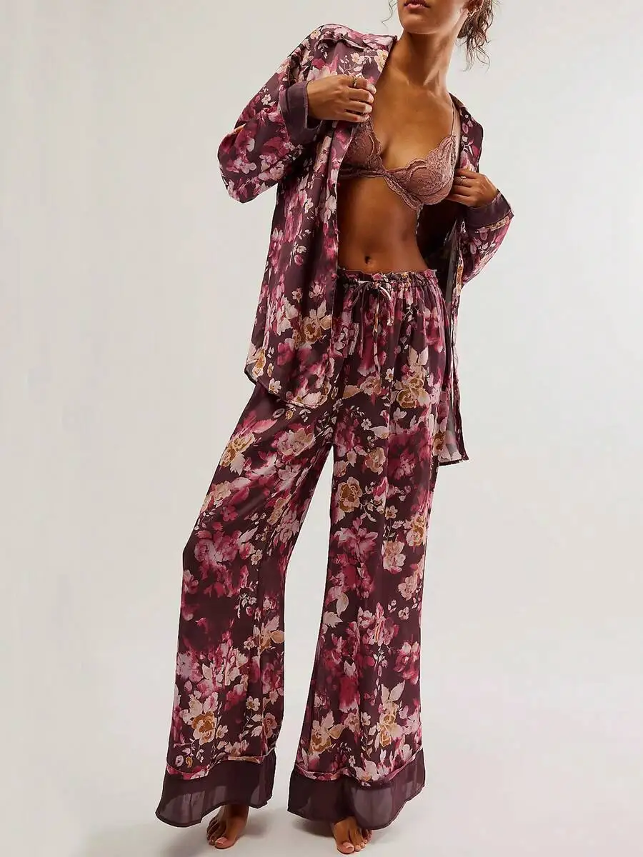 

Женский атласный пижамный комплект с цветочным принтом, состоящий из рубашки с длинными рукавами на пуговицах и брюк с широкими штанинами