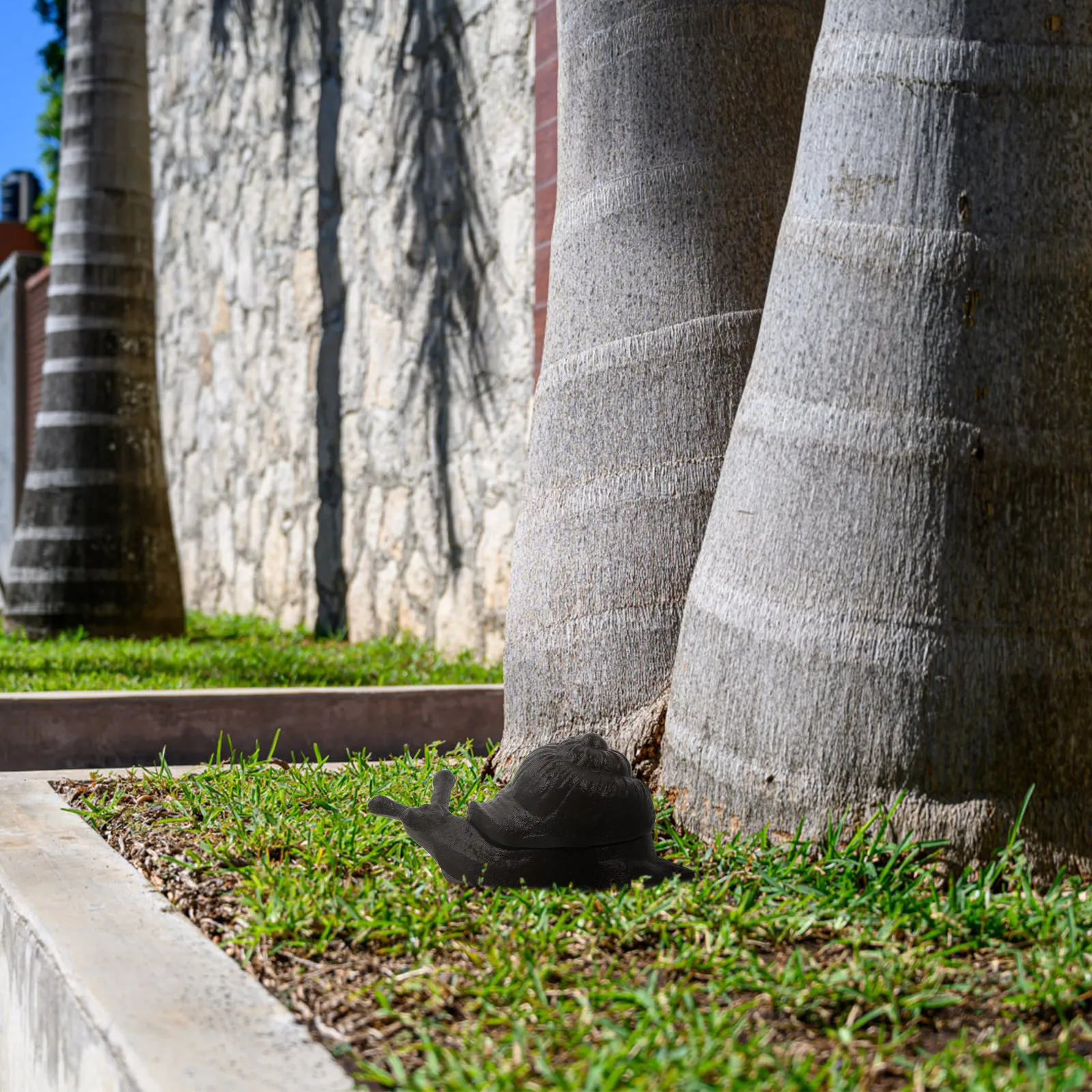 snail-key-holder-cast-iron-premium-material-simulation-snail-design-hidden-key-box-garden-decoration-stone-storage-case
