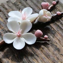 Zen Style Home Decoration Ceramic Pen Holder with Handcrafted Plum Blossom and Magnolia