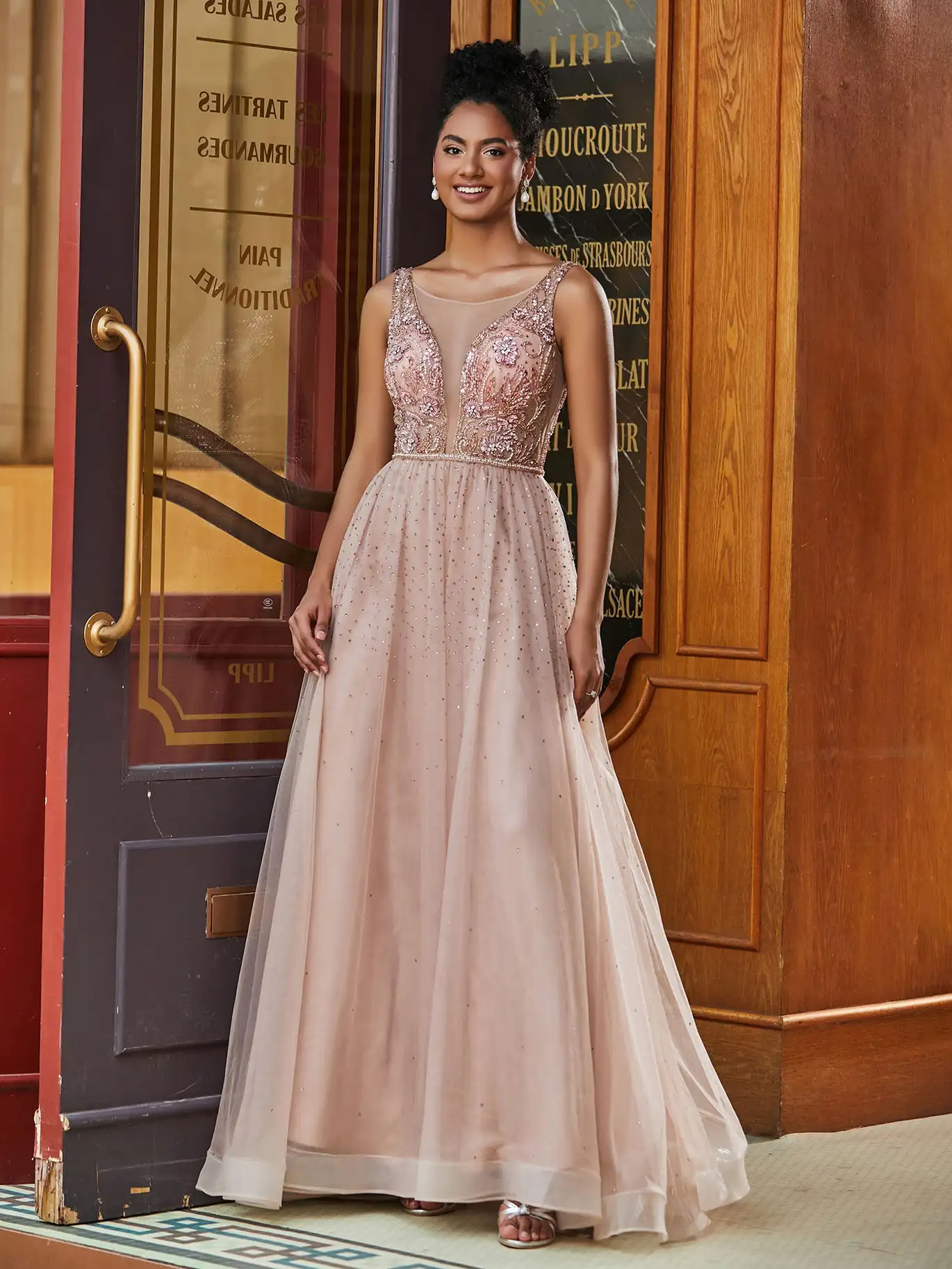 Illusion Neck Beads A-Line Tulle Prom Dress Dusty Rose Spaghetti Straps Wedding Dress Pleated Floor length Guest Evening Gown