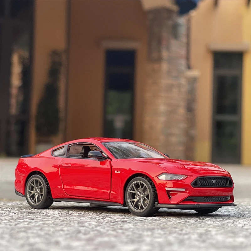 Ford Mustang GT 2018, coche de juguete de aleación fundido a presión con sonido y luz, juguete coleccionable para niños, regalo de cumpleaños, 1:34