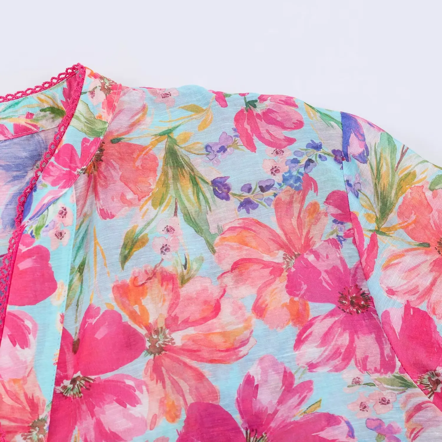 Sommerliche Bluse mit Blumenmuster im Strandstil für Damen, 3/4-Armel, atmungsaktiv, vielseitig, für Büro, Freizeit und Alltag. – Detail 5