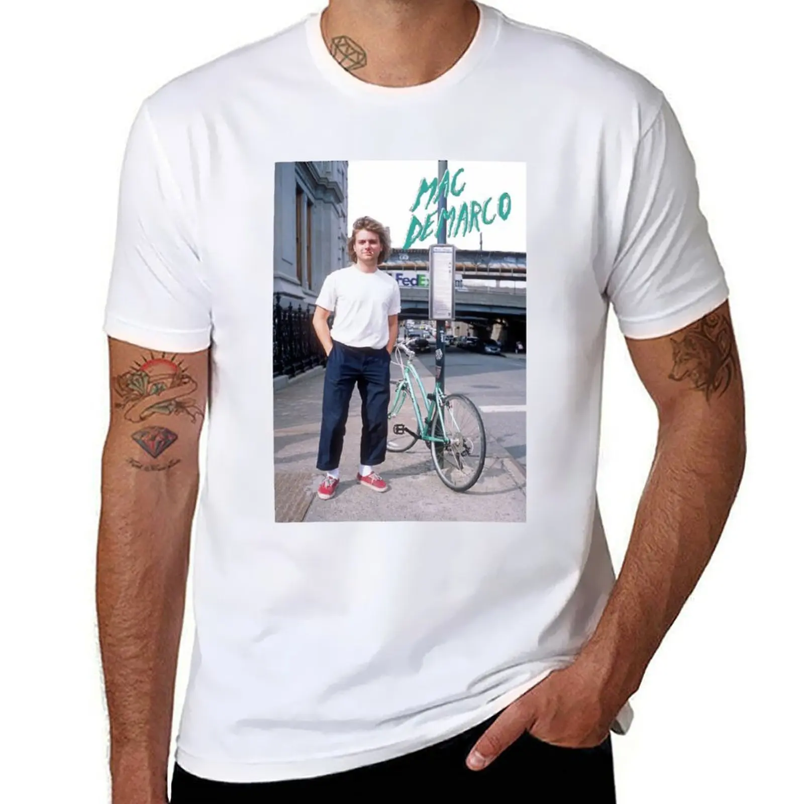 

bicycle marco T-Shirt t shirt custom print anime t shirts oversize T-Shirt
