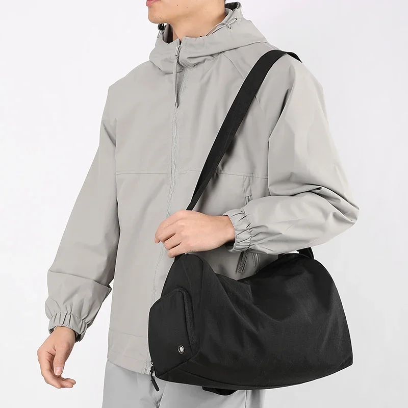 Grande capacidade casual cores sólidas sacos de viagem náilon zíper durável lazer esporte bolsas para unisex 2025 quente à venda