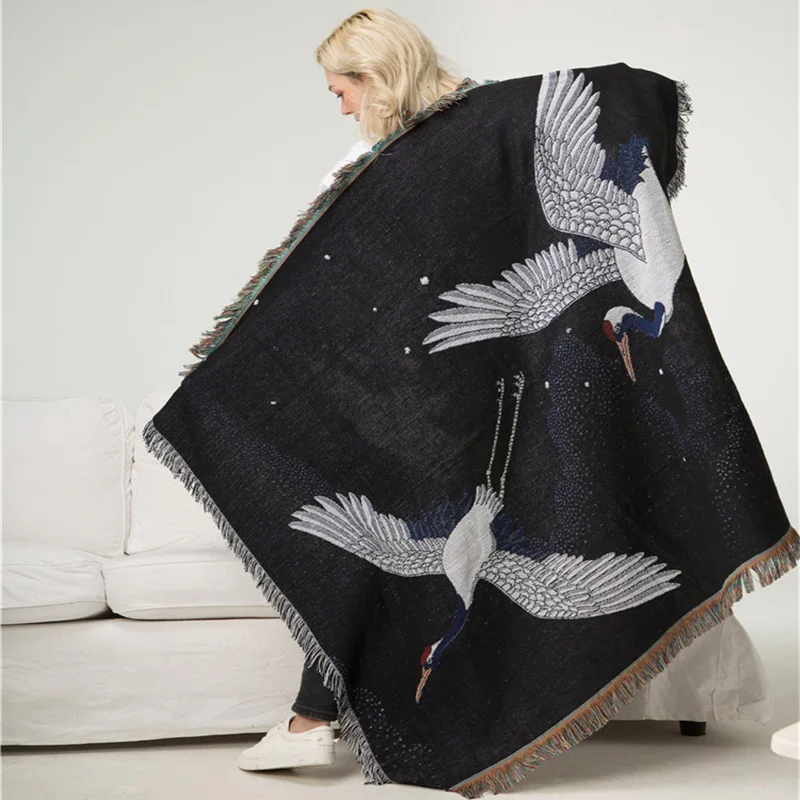 

Japanese Red-Crowned Crane Woven Throw Blanket Oriental Style Black Bird Jacquard Tapestry with Fringe Vintage Asian Decor Throw