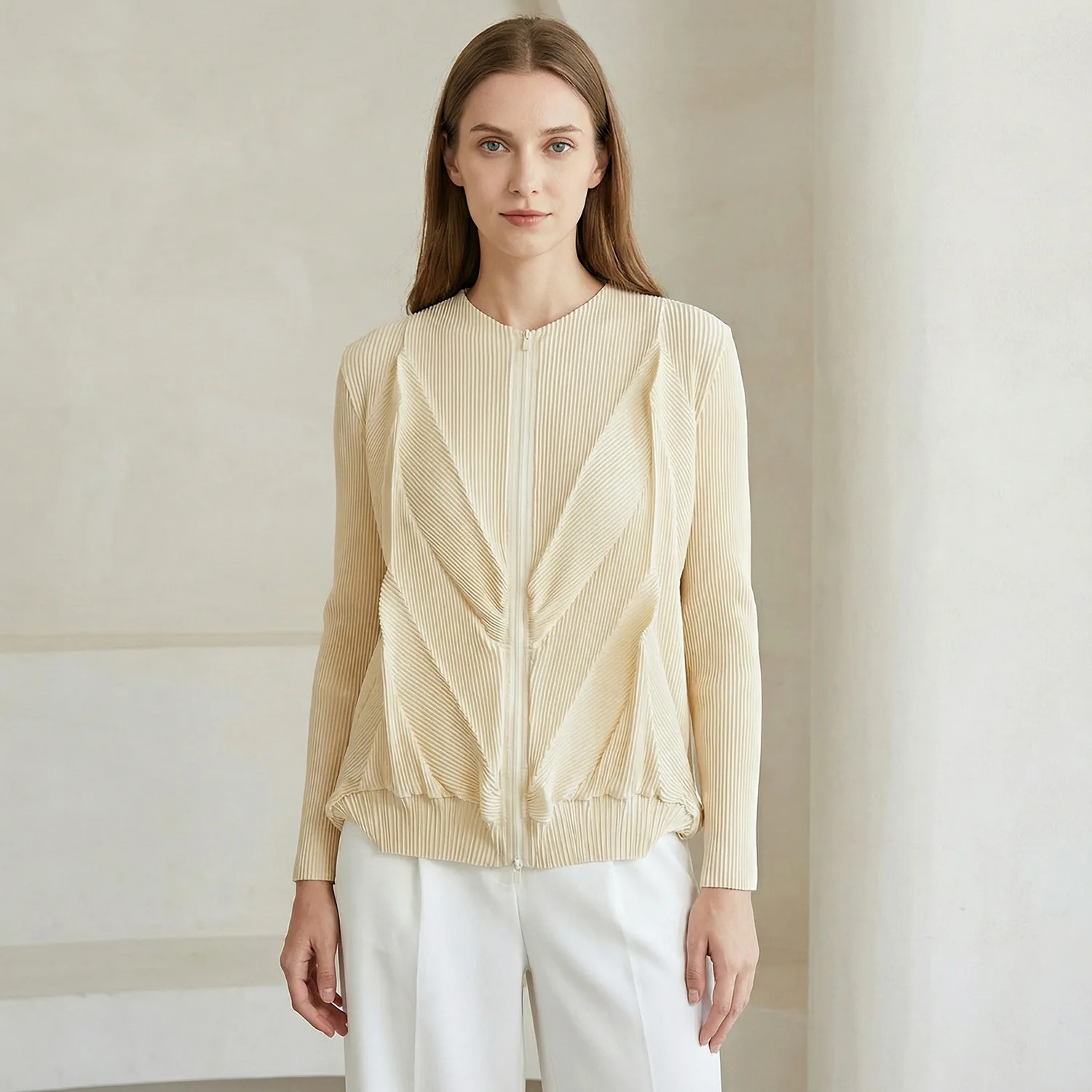 

Miyake Pleated 2026 Spring and Autumn Design Zipper Pleated Top Women's Fashion Sports Commuter Style Hundred Short Jacket