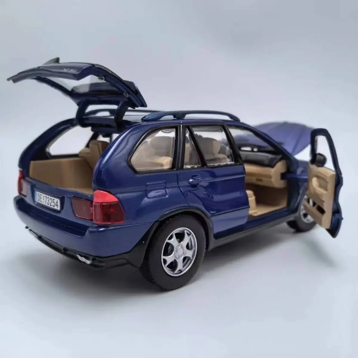 1:24 FOR BMW X5 SUV 2018 Alloy Car Diecasts & Toy Vehicles Car Model Miniature Scale Model Car Toys