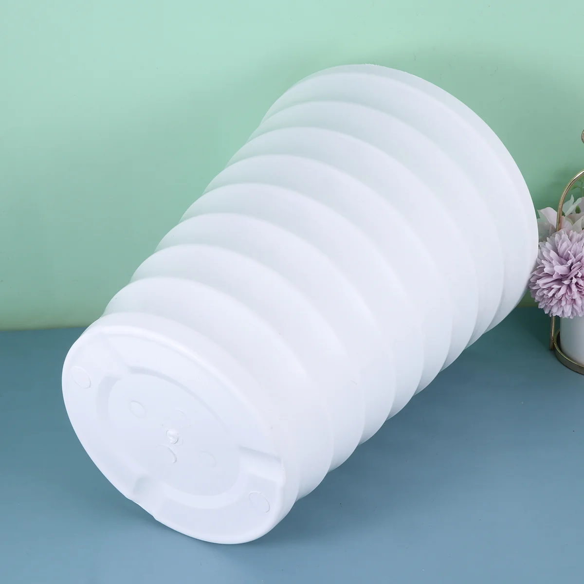 

1 шт., простой дизайн, пластиковый цветочный горшок, устойчивый к разрыву кашпо для внутренних и наружных цветочных композиций, белый пластиковый цветочный горшок