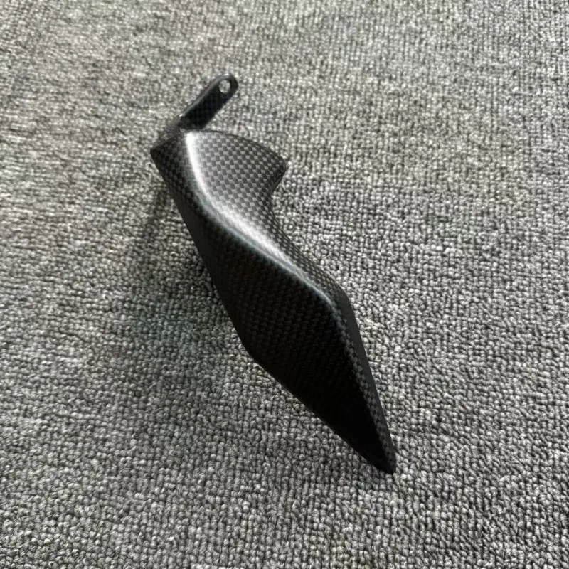 

Motorcycle For DUCATI Panigale V4 S R Streetfighter V4S Carbon Fiber Lower Chain Guard Cover Fairing Kit Protection