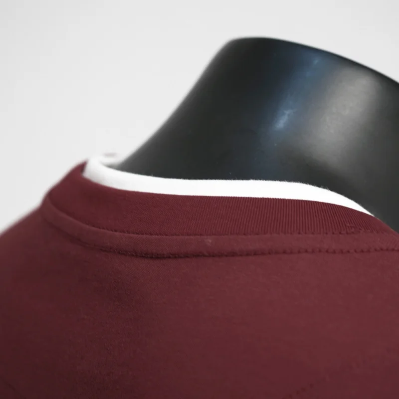 Nep twee V-hals ontwerp korte mouwen T-shirts voor heren zomer 2025, nieuwe veelzijdige casual losse modetrend top