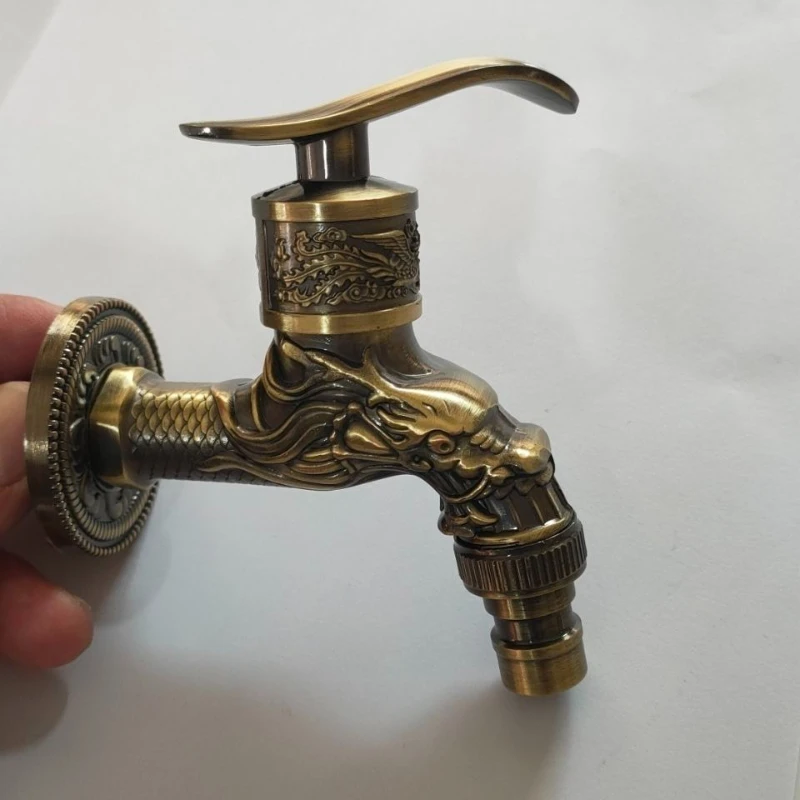 1pc Metal faucet Wall mounted outdoor balcony faucet Courtyard 4-point antique style faucet Household hardware accessories
