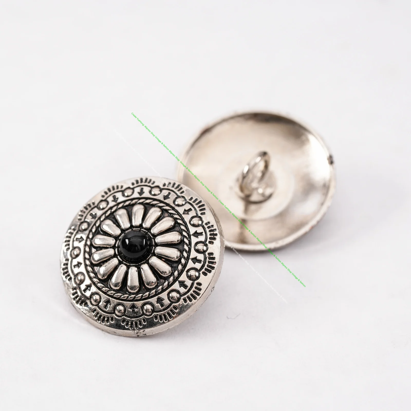 10pcs 30X30mm Western Flower Hair Bobbles Bling Silver Tribal Bead Flower Engraved Leathercraft Metal Shank Conchos Button