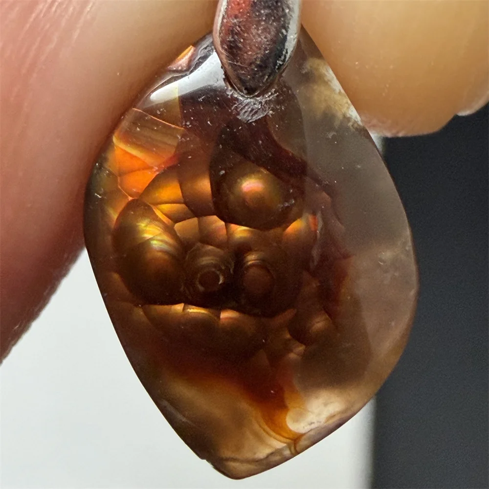 Natural Bright Green Orange Red Light Fire Agate Specimen Strong Healing Purple Light Fire Agate Beads Irregular Gems Ornaments