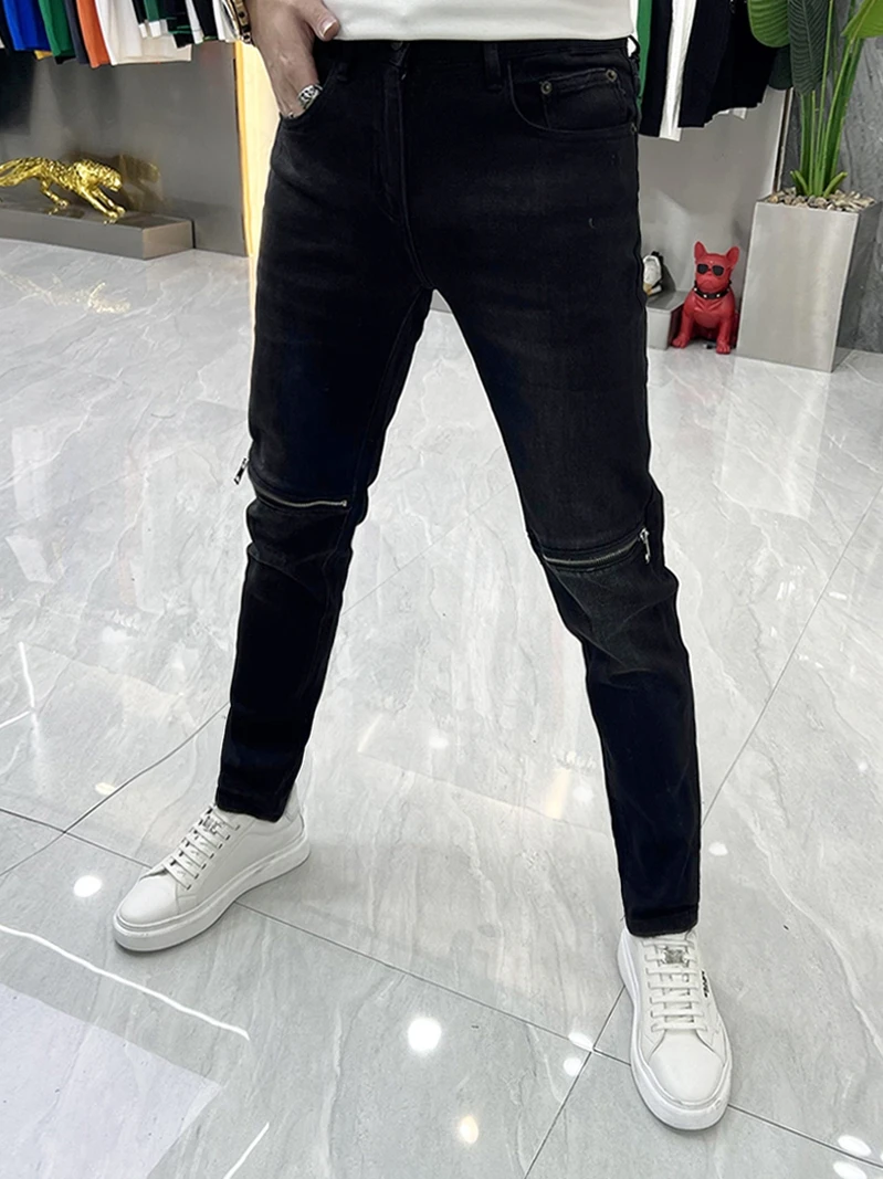 

Мужские джинсы Slim Fit: простой стиль, молния на колене, эластичные, однотонные, длинные брюки, осенняя мода, повседневный молодежный тренд, эффект потертости