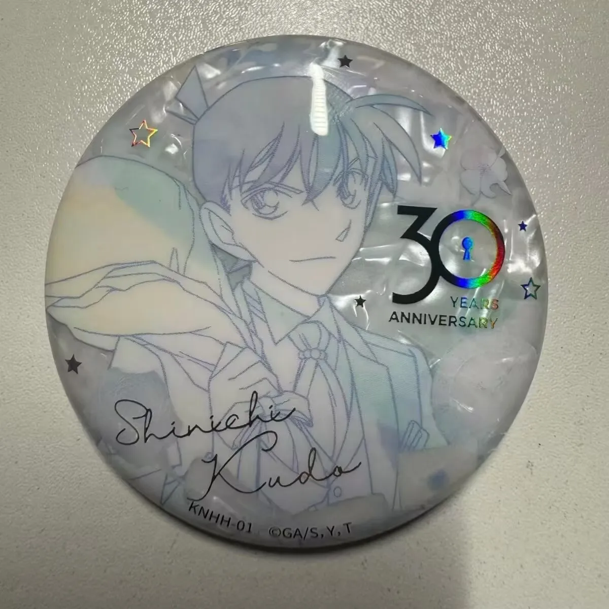 2D世界の「名探偵コナン」アニメグッズ発売30周年記念、シャーニッチャーランが自作したバジを公開