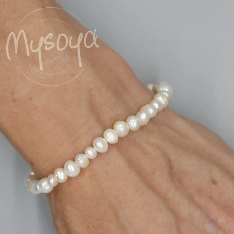 

MYSOYA 5-6mm Natural White Freshwater Pearl Bracelet With Gift Box Birthday Wedding Christmas Jewelry Gift For Women And Men