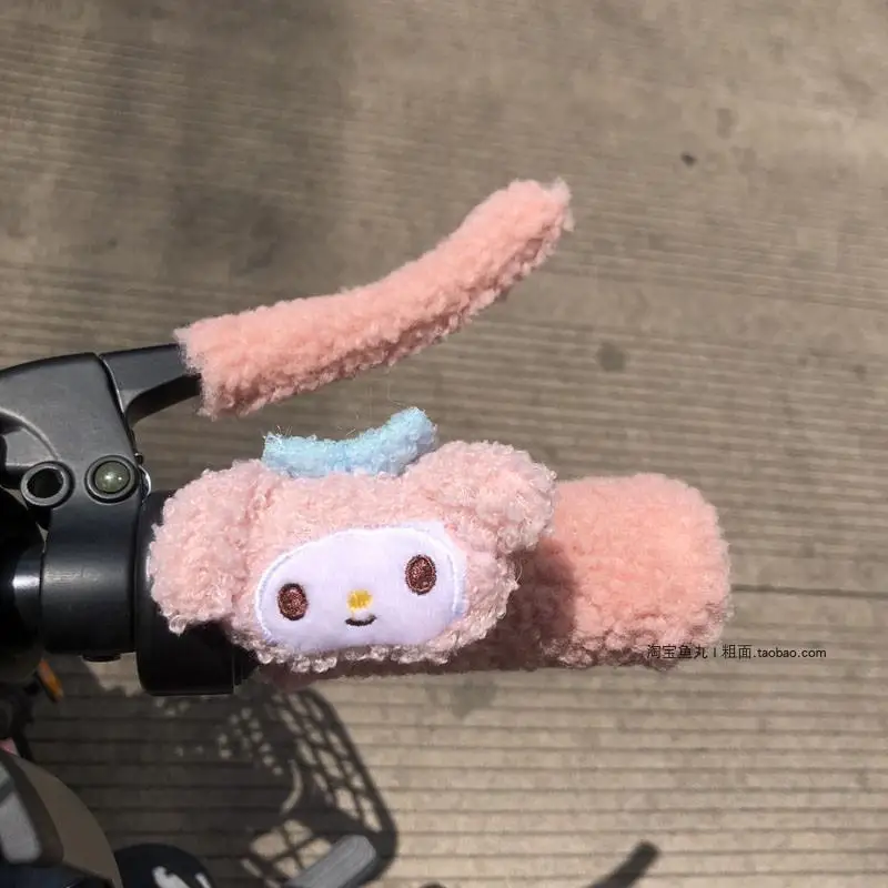 Cartoon Hello Kitty Winter Plush Cute Cartoon Electric Scooter Children's Bicycle Motorcycle Hand Handle Cover Girl Gift