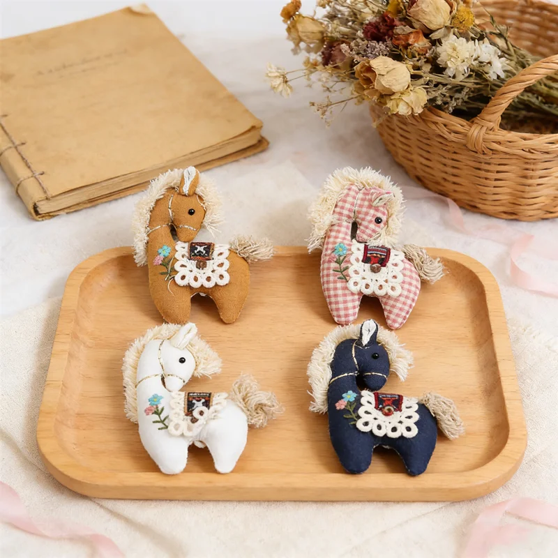 HUAHUAAttractive Pink Plaid Fabric Brooch featuring Embroidered Cartoon Pony for Clothes DecorHUAHUA