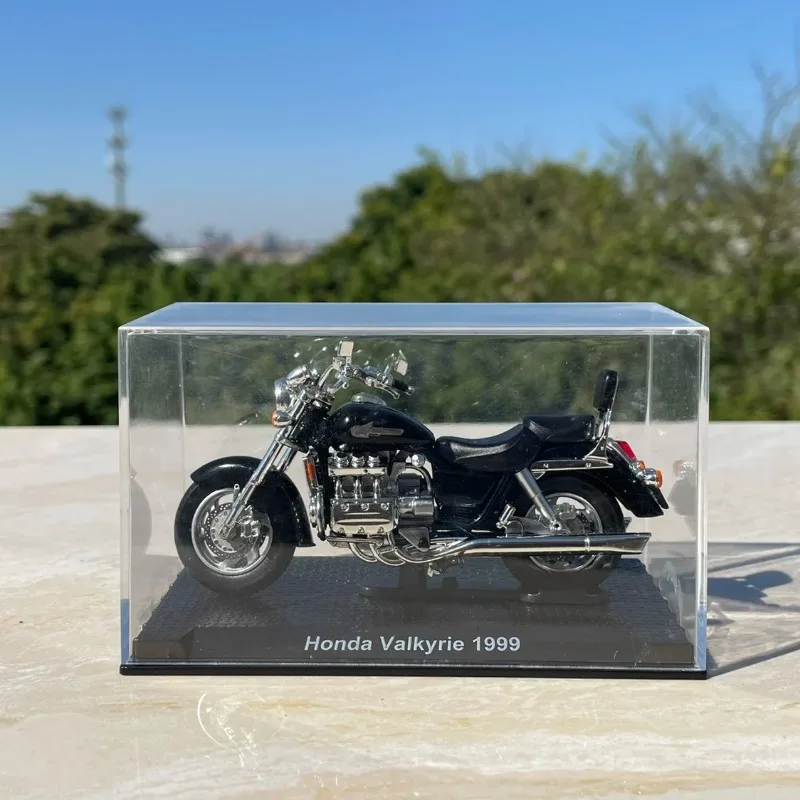 Diecast 1:24 Scale Honda Valkyrie 1999 Motorcycle Alloy Simulation
