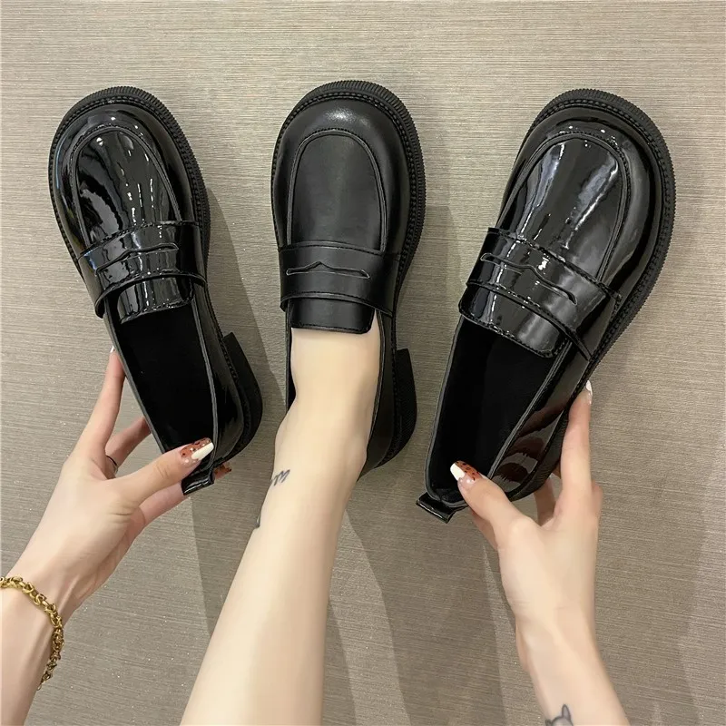 Low Heels Shoes Woman 2024 British Style Female Footwear Autumn Modis Casual Sneaker Oxfords Round Toe New Preppy Dress Fall Cut