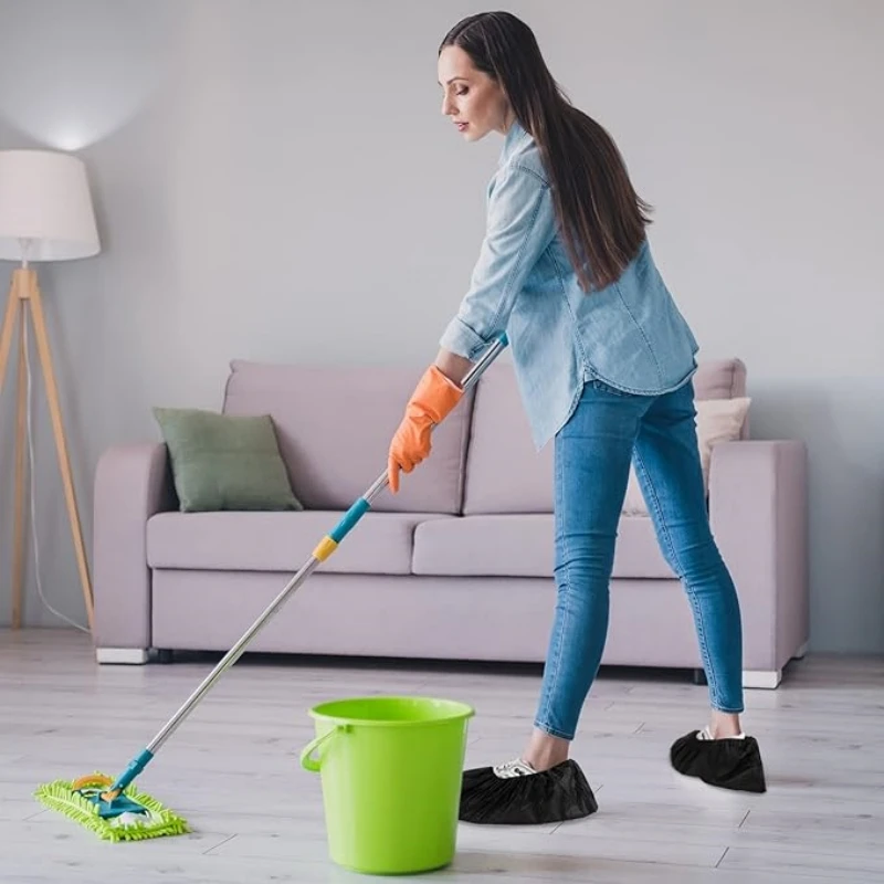 Cubiertas desechables para zapatos, 100 unidades, botines para pies, cubiertas para zapatos, cubiertas antideslizantes para zapatos y botas para interior, exterior, lugar de trabajo en casa