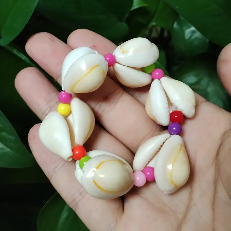 2 Pieces Natural Shell Bracelet Handmade for Girl Beach Jewelry Natural Cowrie Shell Beads Puka Seashells Jewelry for Kids Gifts