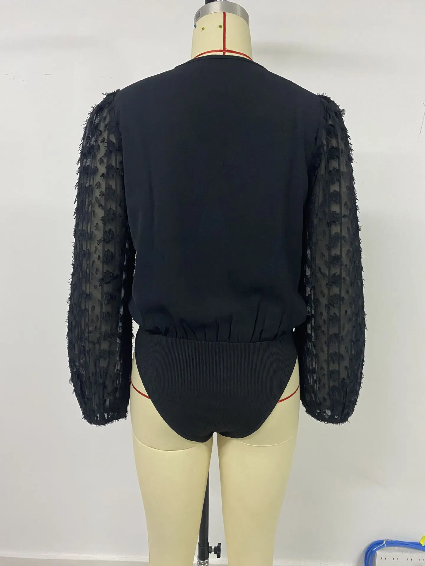 Autumn Solid Color V-Neck Pleated Design Petal Jacquard Slim Fit Long Sleeved Jumpsuit Women's Fashion Shirt Jumpsuit