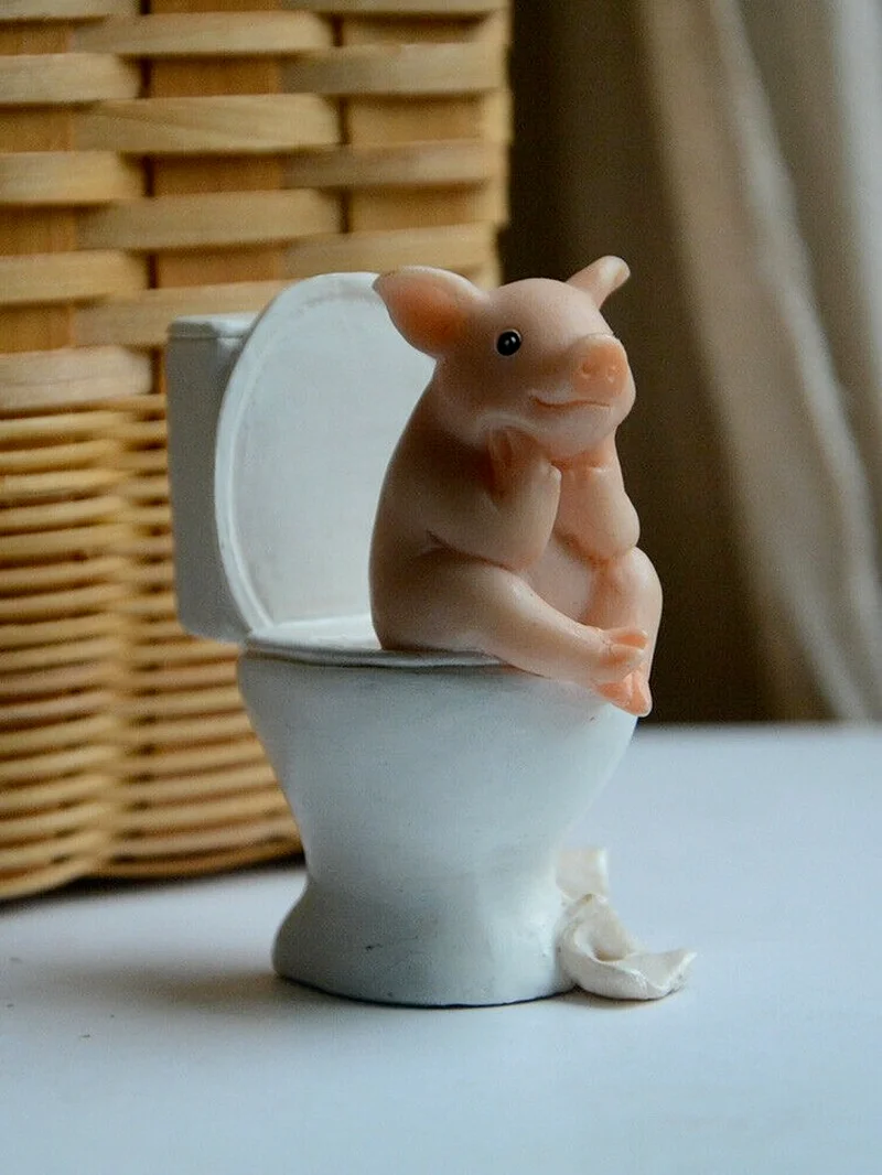 Amusing Toilet Pig Statue Funny Figurine Ornament Home Garden Lawn Decor