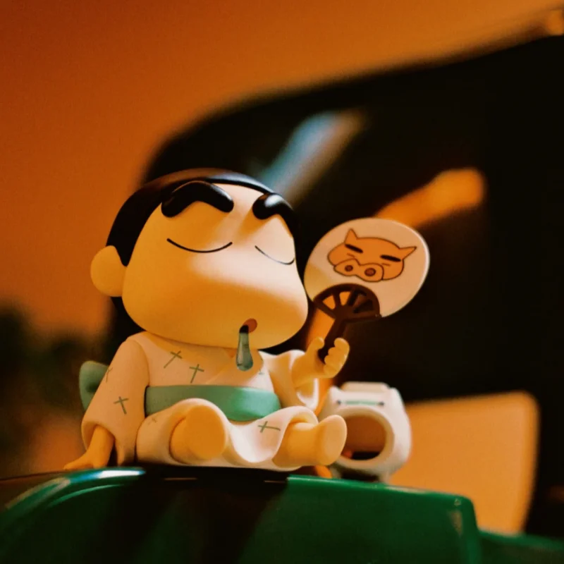 

Новый карандаш Шин Чан, летняя серия Playtime, слепая коробка, кавайная фигурка, декор для стола, орнамент, игрушка, подарки по индивидуальному заказу