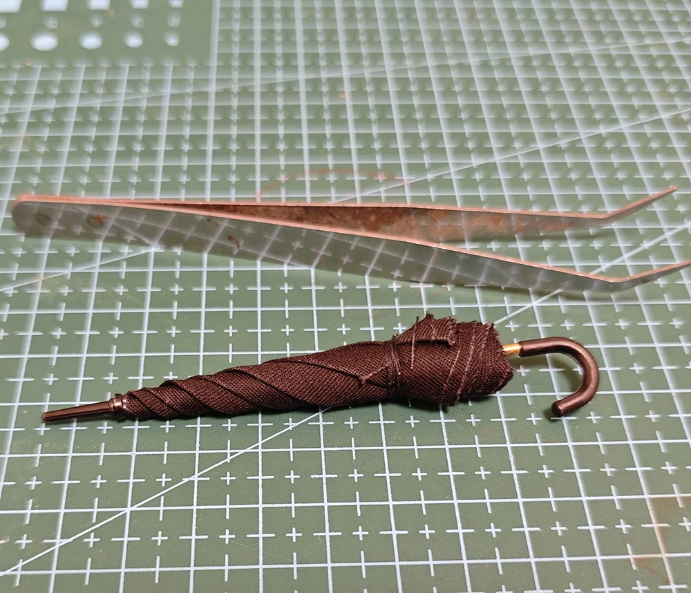 

Scale 1/12th Aton Custom I am Rich Man Soldier Bruce Toys Model Umbrella Not Real For 6" SHF Doll Figure Scene Component DIY